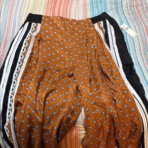 NWT Maeve Brown Patterned Gaucho Pants